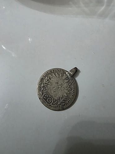 Privjesak od starog novčića – ručno izrađen - Okrugli metalni na lalafo.rs — 1 Privjesak od starog novčića – ručno izrađen - Okrugli metalni — 1