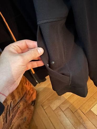 Cao, Na prodaju nov original Boss duks kupljen u Ceskoj, placen 80e at lalafo.rs — 5 Cao, Na prodaju nov original Boss duks kupljen u Ceskoj, placen 80e — 5