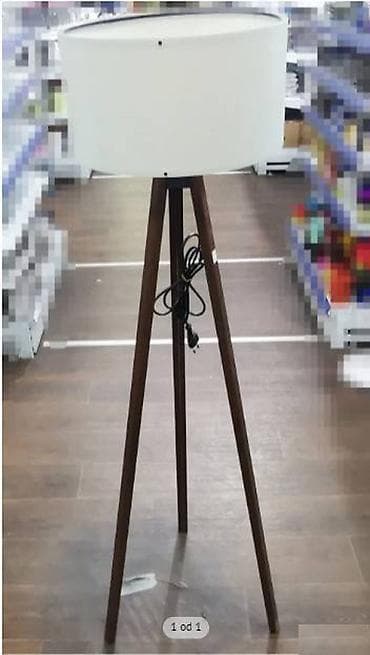 Velike tripod lampe Velike tripod lampe Visina lampe 139cm Visina na lalafo.rs Velike tripod lampe Velike tripod lampe Visina lampe 139cm Visina