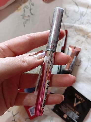 Beauty & Care: Kozmetički set – šminka i skincare mini pakovanja Sadržaj: - Lak za at lalafo.rs — 3 Beauty & Care: Kozmetički set – šminka i skincare mini pakovanja Sadržaj: - Lak za — 3