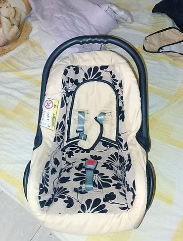 Italijanska nosiljka/auto-sedište za bebe (0+). - Kombinovani model na lalafo.rs — 2 Italijanska nosiljka/auto-sedište za bebe (0+). - Kombinovani model — 2