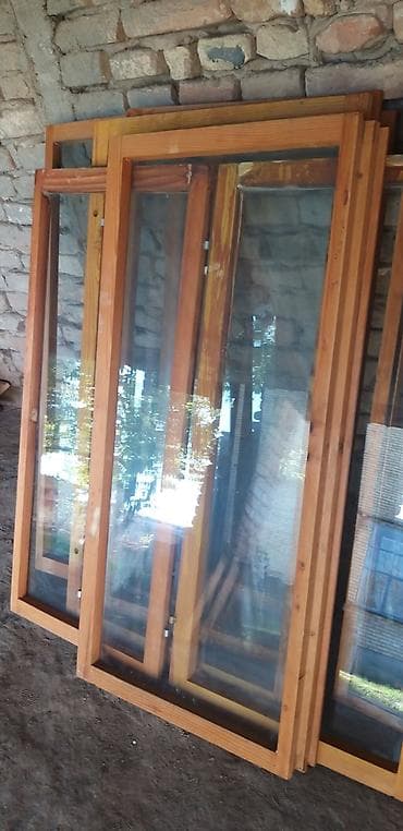cepaci za drva: Na prodaju drvena balkonska vrata i prozori, bez štoka. Dogovor oko na lalafo.rs — 3 cepaci za drva: Na prodaju drvena balkonska vrata i prozori, bez štoka. Dogovor oko — 3