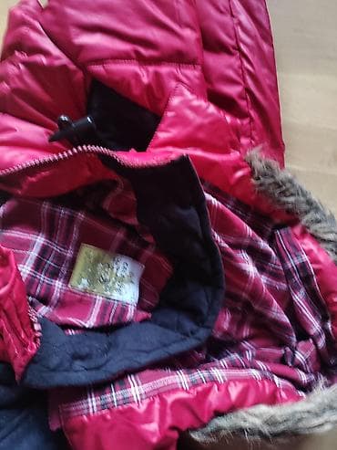 Zenska zimska jakna sa kapuljačom – crvena, postavljena L veličina at lalafo.rs — 3 Zenska zimska jakna sa kapuljačom – crvena, postavljena L veličina — 3