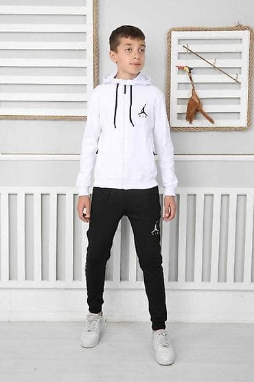 Tracksuit sets: Dečije trenerke 14 veličine za 3800 din
sddk at lalafo.rs — 1 Tracksuit sets: Dečije trenerke 14 veličine za 3800 din
sddk — 1