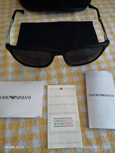 Ureznice: Emporio Armani sunčane naočare + original futrola Model: EA 4150 na lalafo.rs — 9 Ureznice: Emporio Armani sunčane naočare + original futrola Model: EA 4150 — 9