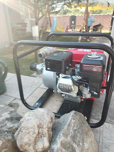 Benzinska pumpa za zalivanje,nekorišćeno,menjam za razno na lalafo.rs Benzinska pumpa za zalivanje,nekorišćeno,menjam za razno