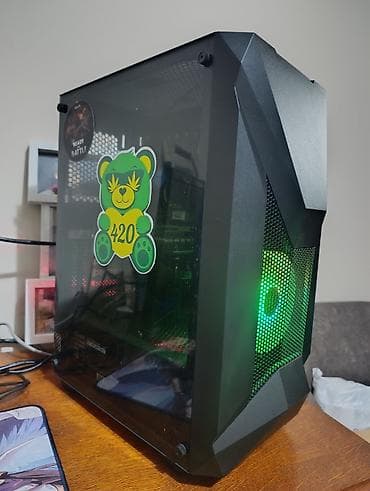 Gejming desktop računar Specifikacije: - Grafička karta: NVIDIA na lalafo.rs Gejming desktop računar Specifikacije: - Grafička karta: NVIDIA