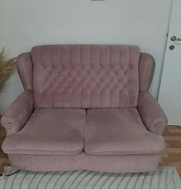 Sofas and couches: Na prodaju dvosed u odličnom stanju. Razvlači se za spavanje. Cena at lalafo.rs — 1 Sofas and couches: Na prodaju dvosed u odličnom stanju. Razvlači se za spavanje. Cena — 1