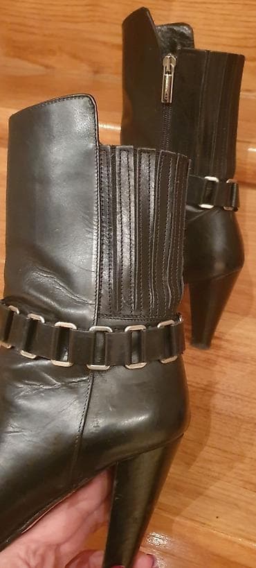 PINKO original kožne čizme, broj 37. Atraktivne, imaju kaiš oko na lalafo.rs — 4 PINKO original kožne čizme, broj 37. Atraktivne, imaju kaiš oko — 4