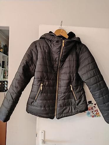 Ženska zimska jakna, crna, prošivena. NOVA - Dva prednja džepa sa na lalafo.rs — 1 Ženska zimska jakna, crna, prošivena. NOVA - Dva prednja džepa sa — 1