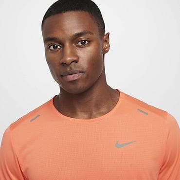 NIKE Rise 365 Men's Dri-FIT Short-Sleeve Running Top vel. M na lalafo.rs — 3 NIKE Rise 365 Men's Dri-FIT Short-Sleeve Running Top vel. M — 3