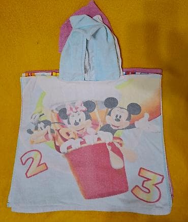 Pončo peškiri za malu decu sa kapuljačom svi su pamučni korišćeni at lalafo.rs — 3 Pončo peškiri za malu decu sa kapuljačom svi su pamučni korišćeni — 3