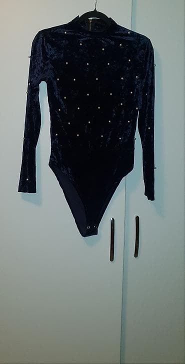 Bodi plis,tamno teget boja sa biserima.
S,M
500 KAO NOVO AKCIJA na lalafo.rs — 4 Bodi plis,tamno teget boja sa biserima.
S,M
500 KAO NOVO AKCIJA — 4