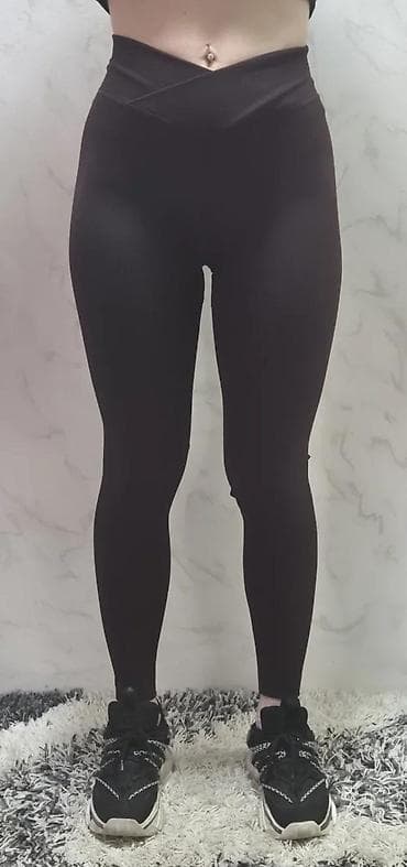 Leggings, Bike shorts: Ženske helanke tamne boje sa rebrastom teksturom. Karakteriše ih visok at lalafo.rs — 7 Leggings, Bike shorts: Ženske helanke tamne boje sa rebrastom teksturom. Karakteriše ih visok — 7