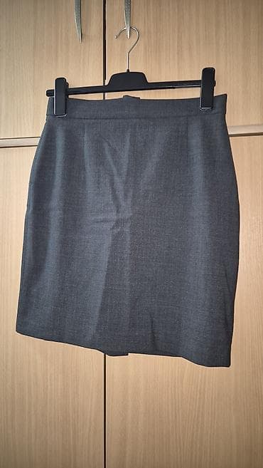 Siva klasična ženska suknja – pencil kroj - Boja: tamnosiva, melanž - na lalafo.rs — 1 Siva klasična ženska suknja – pencil kroj - Boja: tamnosiva, melanž - — 1