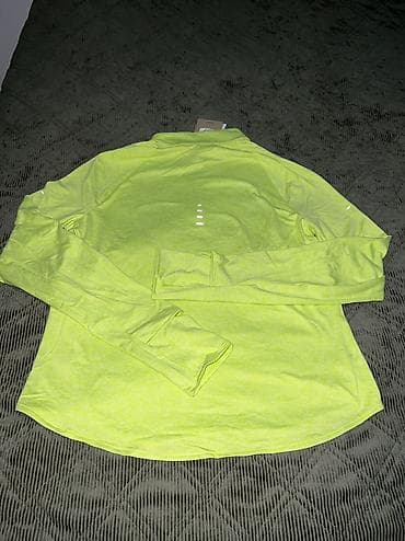 Personal Items: NIKE Swift Women's Dri-FIT UV 1/4-Zip Running Top vel. M NOVO
HQ0499 at lalafo.rs — 5 Personal Items: NIKE Swift Women's Dri-FIT UV 1/4-Zip Running Top vel. M NOVO
HQ0499 — 5