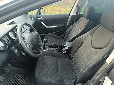 Peugeot 308 SW 2008. g. 1,6 HDI 80Kw, registrovan do 07.2026. Auto je at lalafo.rs — 6 Peugeot 308 SW 2008. g. 1,6 HDI 80Kw, registrovan do 07.2026. Auto je — 6