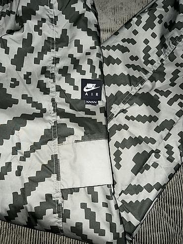 NIKE Air Woven Cargo All-over Print Pant vel. S, M NOVO
HQ9468 320 na lalafo.rs — 9 NIKE Air Woven Cargo All-over Print Pant vel. S, M NOVO
HQ9468 320 — 9