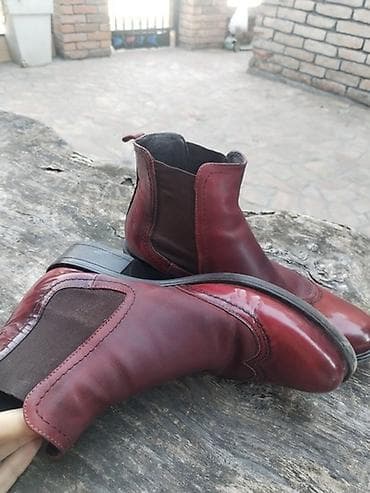Kozne bordo čizme br 39
Super ocuvane, Placene 12h din at lalafo.rs — 6 Kozne bordo čizme br 39
Super ocuvane, Placene 12h din — 6