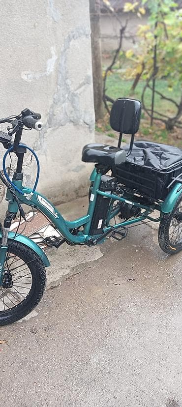 Bicycles for adults: Električni teretni tricikl E-Motion - Tip: električni tricikl sa dva at lalafo.rs — 1 Bicycles for adults: Električni teretni tricikl E-Motion - Tip: električni tricikl sa dva — 1