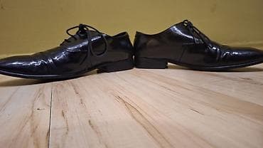 Elegantne muške cipele – crne, vezivanje na pertle, klasičan „cap-toe“ na lalafo.rs — 8 Elegantne muške cipele – crne, vezivanje na pertle, klasičan „cap-toe“ — 8