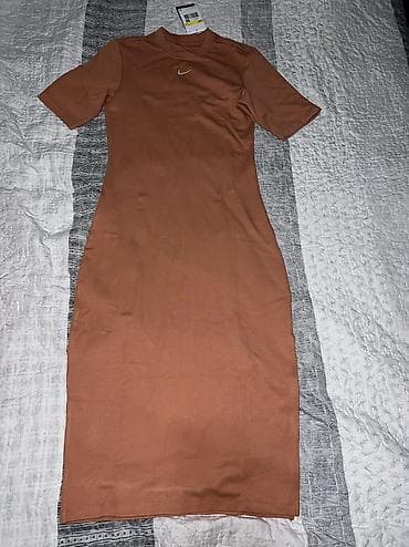 Personal Items: NIKE Women's Sportswear Essential Dress vel. S i M NOVO
DV at lalafo.rs — 3 Personal Items: NIKE Women's Sportswear Essential Dress vel. S i M NOVO
DV — 3