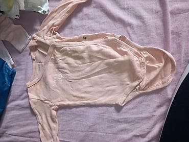 Stvari za devojčice od 0-6 meseci, ima mnogo više stvari samo što na lalafo.rs — 5 Stvari za devojčice od 0-6 meseci, ima mnogo više stvari samo što — 5