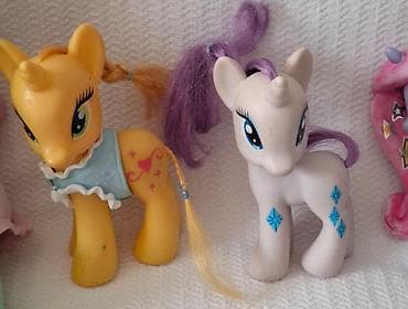 Obiman set igračaka inspirisan serijalom My Little Pony. Uključuje na lalafo.rs — 5 Obiman set igračaka inspirisan serijalom My Little Pony. Uključuje — 5