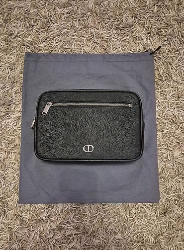 Muska, crna, kozna Cristian Dior. Cena 250e. Postoji mogucnost blage na lalafo.rs — 3 Muska, crna, kozna Cristian Dior. Cena 250e. Postoji mogucnost blage — 3