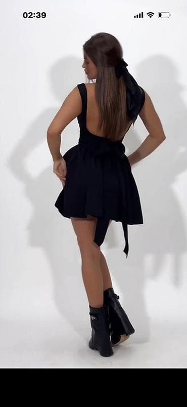 dve suknje po: Mala crna haljina – elegantan mini kroj nikad nosena - Boja: crna - na lalafo.rs — 2 dve suknje po: Mala crna haljina – elegantan mini kroj nikad nosena - Boja: crna - — 2