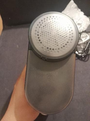 Električni aparat za uklanjanje mucica i dlačica sa odeće (lint na lalafo.rs — 7 Električni aparat za uklanjanje mucica i dlačica sa odeće (lint — 7