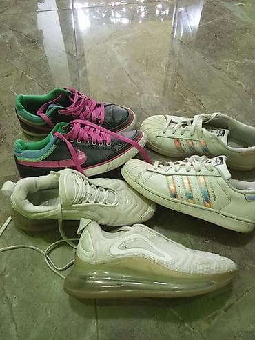 Lot ženske/teen obuće – više pari Sadržaj: - Patike bele mrežaste sa na lalafo.rs — 3 Lot ženske/teen obuće – više pari Sadržaj: - Patike bele mrežaste sa — 3