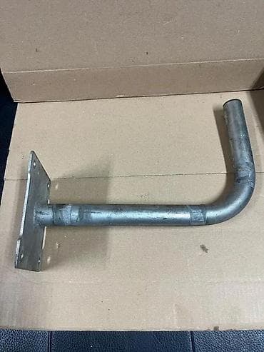 Zidni nosač za antenu/satelitski tanjir - Materijal: pocinkovani na lalafo.rs Zidni nosač za antenu/satelitski tanjir - Materijal: pocinkovani