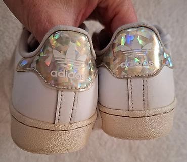 Adidas superstar original patike za devojčice veličina 35 ug 21.5 cm na lalafo.rs — 10 Adidas superstar original patike za devojčice veličina 35 ug 21.5 cm — 10