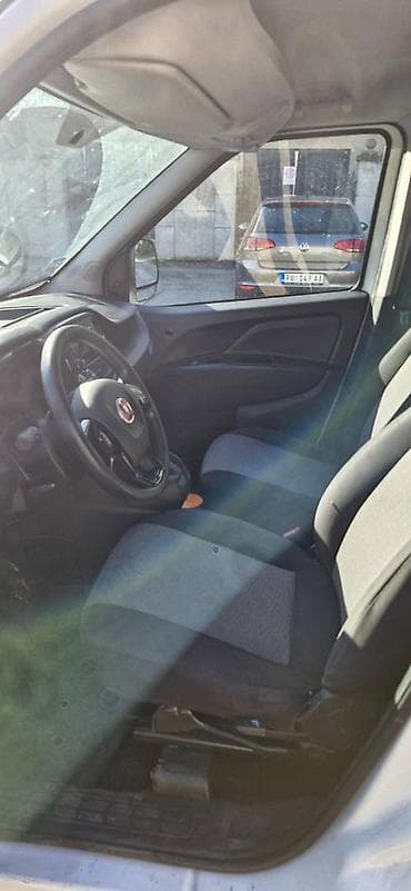 Transport: Fiat Doblo Cargo MAXI 1.6 MJ Na ime kupca 2017. Godište Prešao at lalafo.rs — 9 Transport: Fiat Doblo Cargo MAXI 1.6 MJ Na ime kupca 2017. Godište Prešao — 9