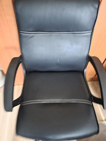 Kancelarijske stolice: Ergonomiska kancelarijska stolica na točkićima - Materijal: sedište i na lalafo.rs — 2 Kancelarijske stolice: Ergonomiska kancelarijska stolica na točkićima - Materijal: sedište i — 2