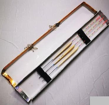 Plovci 33cm 3 kom u setu U kutiji se dobija 3 komada. Dužina 33cm na lalafo.rs Plovci 33cm 3 kom u setu U kutiji se dobija 3 komada. Dužina 33cm