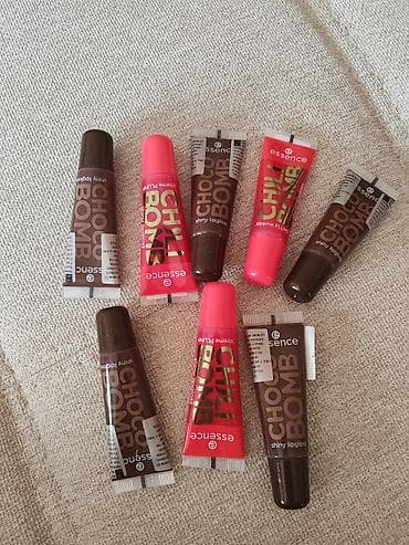 Essence set sjajeva za usne - Modeli: CHOCO BOMB Shiny Lipgloss i na lalafo.rs — 2 Essence set sjajeva za usne - Modeli: CHOCO BOMB Shiny Lipgloss i — 2