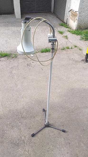 Ambulantna pregledna lampa 550 luxa . Posedujem dve. Kao sa slika na lalafo.rs Ambulantna pregledna lampa 550 luxa . Posedujem dve. Kao sa slika