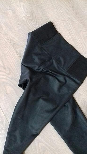 Kozne helankekao nove.
Veličina S/M
Cena 700din na lalafo.rs — 6 Kozne helankekao nove.
Veličina S/M
Cena 700din — 6