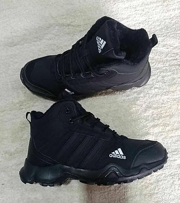 Adidas Gumirane
3350 din
41-46
PR🍀 na lalafo.rs — 2 Adidas Gumirane
3350 din
41-46
PR🍀 — 2