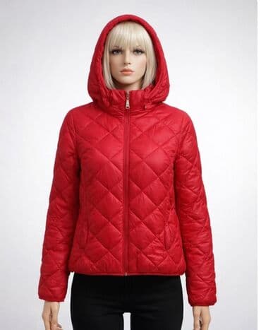 Ženska prošivena jakna sa kapuljačom – crvena - Topla, lagana i na lalafo.rs Ženska prošivena jakna sa kapuljačom – crvena - Topla, lagana i