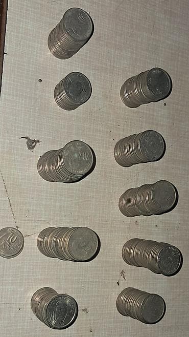 Kovanice od 20 dinara sa likovima. -Ћорће Вајферт-22ком-2010.г na lalafo.rs Kovanice od 20 dinara sa likovima. -Ћорће Вајферт-22ком-2010.г