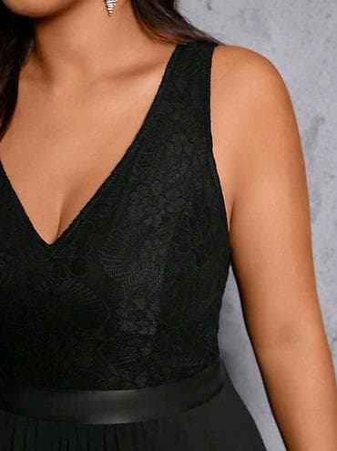 dve suknje po: Elegantna duga crna haljina bez rukava u XL veličini. - Gornji deo at lalafo.rs — 3 dve suknje po: Elegantna duga crna haljina bez rukava u XL veličini. - Gornji deo — 3