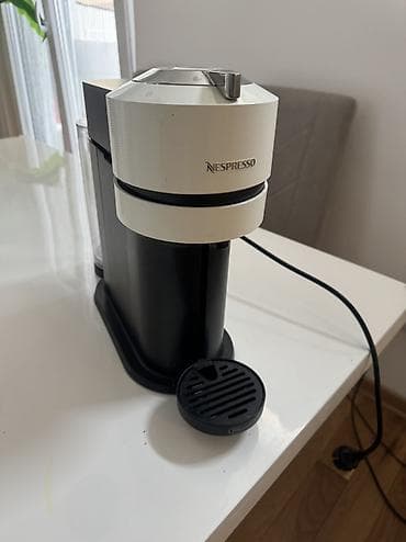 Nespresso aparat za kafu (Vertuo linija) - Kupljen u Austriji na lalafo.rs — 2 Nespresso aparat za kafu (Vertuo linija) - Kupljen u Austriji — 2