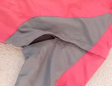 prsluk jaknica mango u: Movement, šuškava jakna 2in1, br. 40 rukavi se lako skidaju i može na lalafo.rs — 5 prsluk jaknica mango u: Movement, šuškava jakna 2in1, br. 40 rukavi se lako skidaju i može — 5