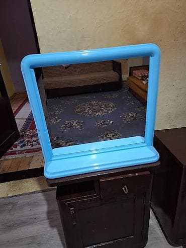 Zidno/stono ogledalo sa policom - Pravougaono ogledalo sa širokim na lalafo.rs Zidno/stono ogledalo sa policom - Pravougaono ogledalo sa širokim