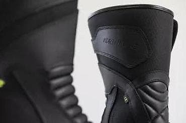 cista koza broj: Moto čizme Adrenaline – touring/sport stil, crna boja - Materijal at lalafo.rs — 2 cista koza broj: Moto čizme Adrenaline – touring/sport stil, crna boja - Materijal — 2