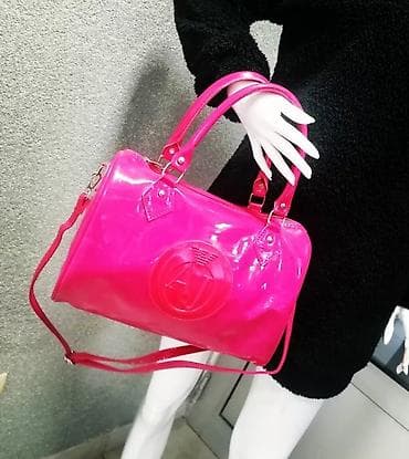 ARMANI nošena par puta
Bukvalno nova
Predivna na lalafo.rs — 3 ARMANI nošena par puta
Bukvalno nova
Predivna — 3