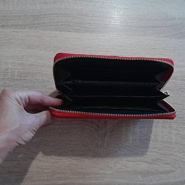 Nov ženski tamno crveni novčanik - bordo s printom Lep novčanik na lalafo.rs — 8 Nov ženski tamno crveni novčanik - bordo s printom Lep novčanik — 8